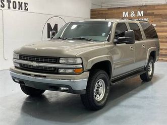 2002 chevrolet suburban 4x4 4wd chevy 2500 lt / 8.1l v8 / leather / new tires s