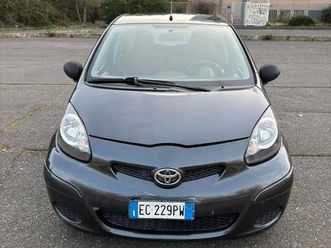 toyota aygo 1.0 benzina, anno 2010, 125.000 km