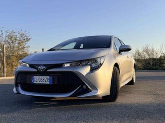 corolla xii 1.8hybrid iva esposta