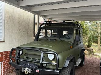 uaz hunter