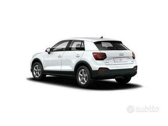 audi q2 35 1.5 tfsi identity black s-tronic