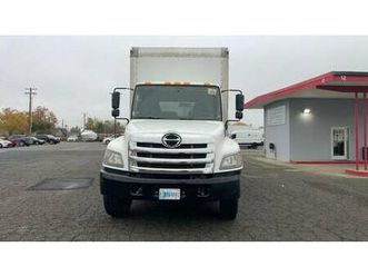 2019 hino 268 - financing available!