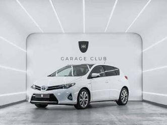 toyota auris hybrid advance