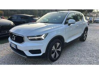volvo xc40 t2 automatico business