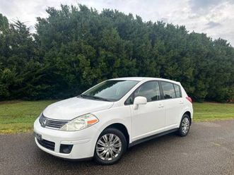 2009 nissan versa hatchback 4 spd auto