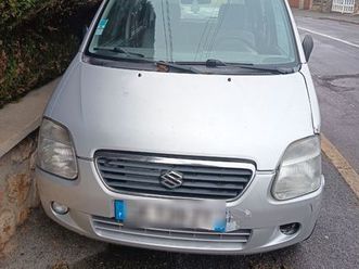 voiture suzuki wagon r essence . 2002