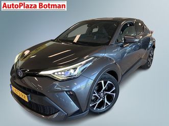 toyota c-hr 1.8 hybrid style | jbl