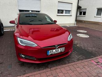 tesla model s p100d - autopilot / ultra high fidelity
