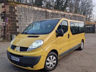 renault trafic passenger 9 places