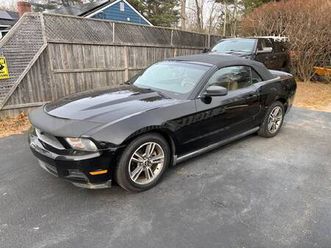 2010 ford mustang convertible