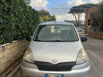 yaris verso 1300 benzina