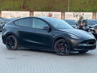 tesla model y an. 2020