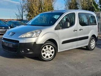② peugeot partner 1600cc diesel 06/2011 197000km met airco — peugeot — 2ememain