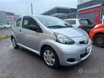 toyota aygo 1.0 12v vvt-i 3 porte sol neopatentati