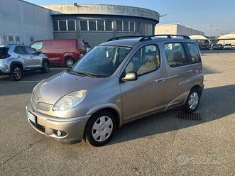 toyota yaris verso 1.4 tdi d-4d cat sol '03