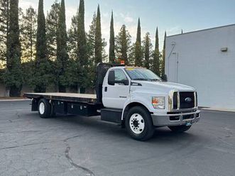 2017 ford f650 flatbed 24' diesel