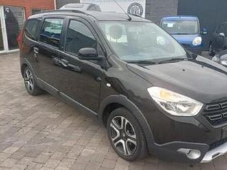 ② dacia lodgy stepway 7 places 1.6 essence euro 6 — dacia — 2ememain