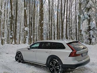 volvo v90 cross country