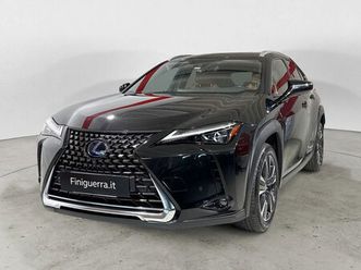 lexus ux hybrid 4wd luxury del 2019 usata a talamona