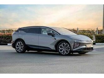 hiphi x 2022 hiphi x - flagship - grey inside white | export only