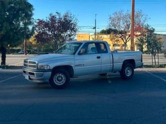 ② 1999 dodge ram 1500 5.2l v8 - 2nd gen - lichte vracht — dodge — 2ememain