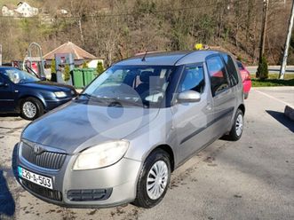 škoda roomster 1.2 2008. benzin/plin hitno!!!