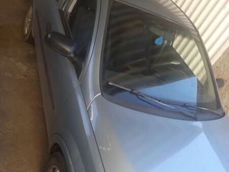 sedan 1.0 mpfi 8v 71cv 4p