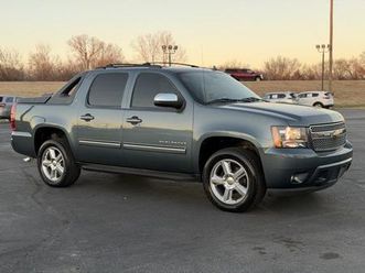 used 2011 chevrolet avalanche 1500 lt