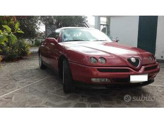 alfa gtv 2.0 ts , molto bella.
