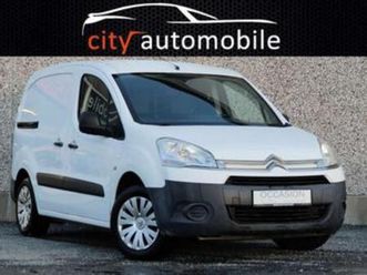 ② citroën berlingo 1.6 hdi 3 places clim radio attache remor — camionnettes & utilitaires — 2ememain