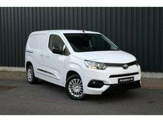 ② toyota proace city 1.2i / 3zit, gps, camera, cruise, btw — camionnettes & utilitaires — 2ememain