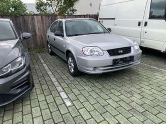 hyundai accent 1,3 flair