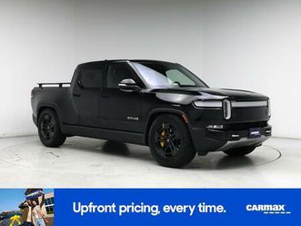 used 2023 rivian r1t adventure quad-motor large