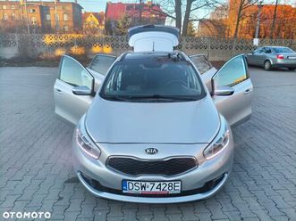 kia ceed 1.6 crdi 128 dream team edition