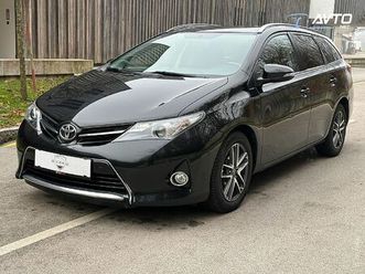 toyota auris 1.4 d-4d style|1.lastnik|kamera|multi|tempomat