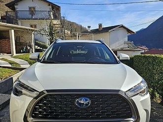 toyota-corolla-cross-2-0-style-hibrid-hev-fwd