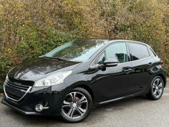 ② peugeot 208 1.6i+navi+airco+toit pano+cuir+jantes+euro 5 — peugeot — 2ememain