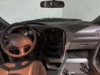 voyager 3.3 v6 lx aut.