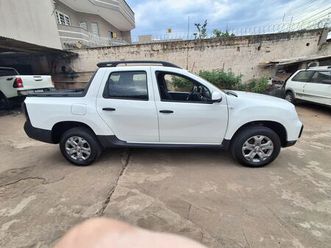 renault duster oroch intense 1.6 flex 16v mec. 2023