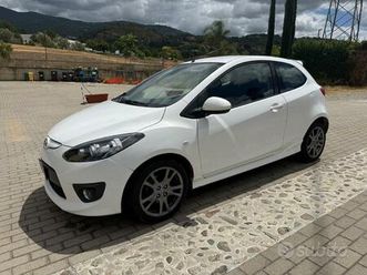 mazda2 1.3 16v 86cv neopatentato