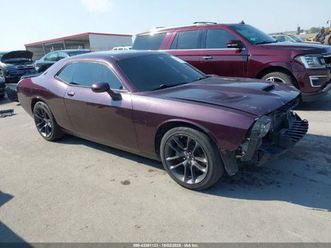 dodge challenger r/t / scat pack / 6.4