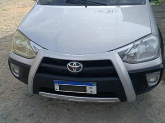 toyota etios cross 1.5 flex 16v 5p mec. 2015