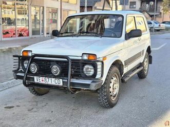 lada niva 1.7i, 2010-god, klima, servo, atest plin.