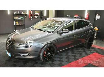 lancia delta s twinturbo 1.9 mjt - momo design