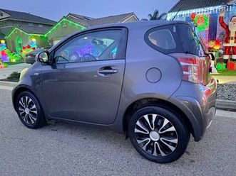 toyota hatchback scion iq sport 40 mpg