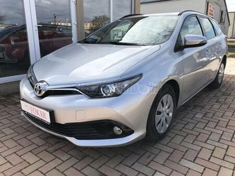 toyota auris touring sports 1.33 active trend magyar 1 tulaj 156164km