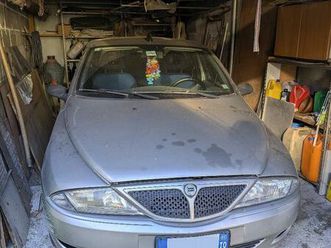 lancia y 1.2i cat elefantino blu 60cv