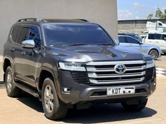 toyota landcruiser sahara - 2024