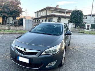 opel astra 1.3 cdti 95cv s&s sports tourer cosmo
