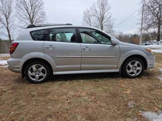 ** 66,000 mile 2006 pontiac vibe ( toyota matrix)